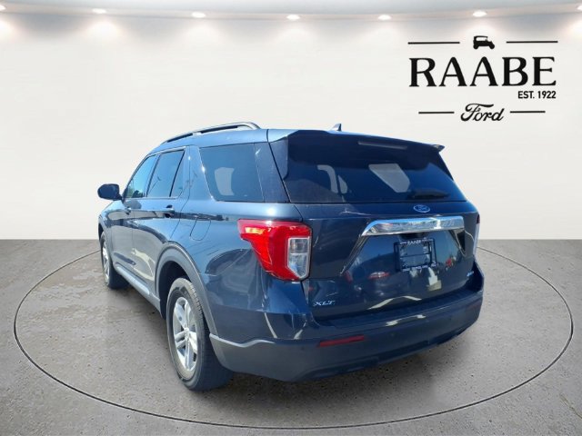 Used 2023 Ford Explorer XLT AWD/4WD image 16