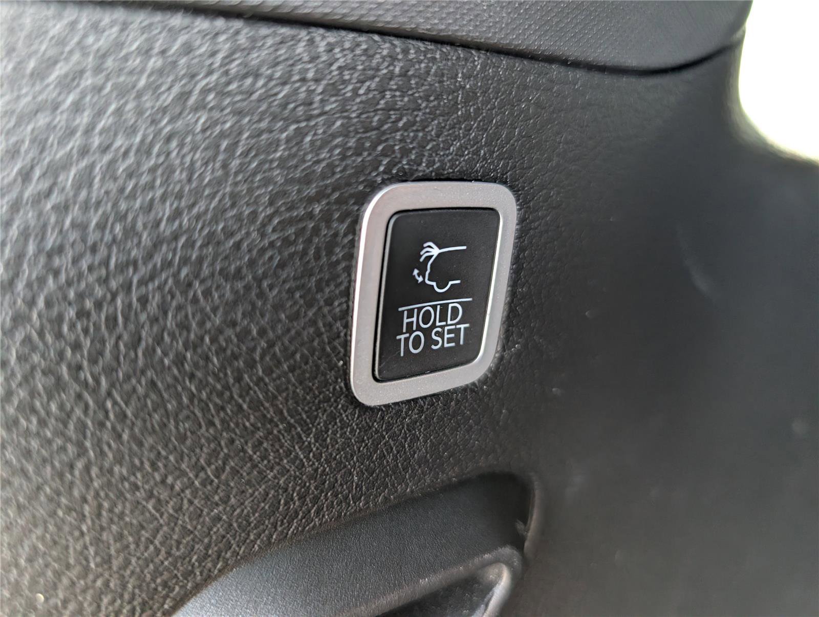 Used 2022 Jeep Wagoneer Series III image 16