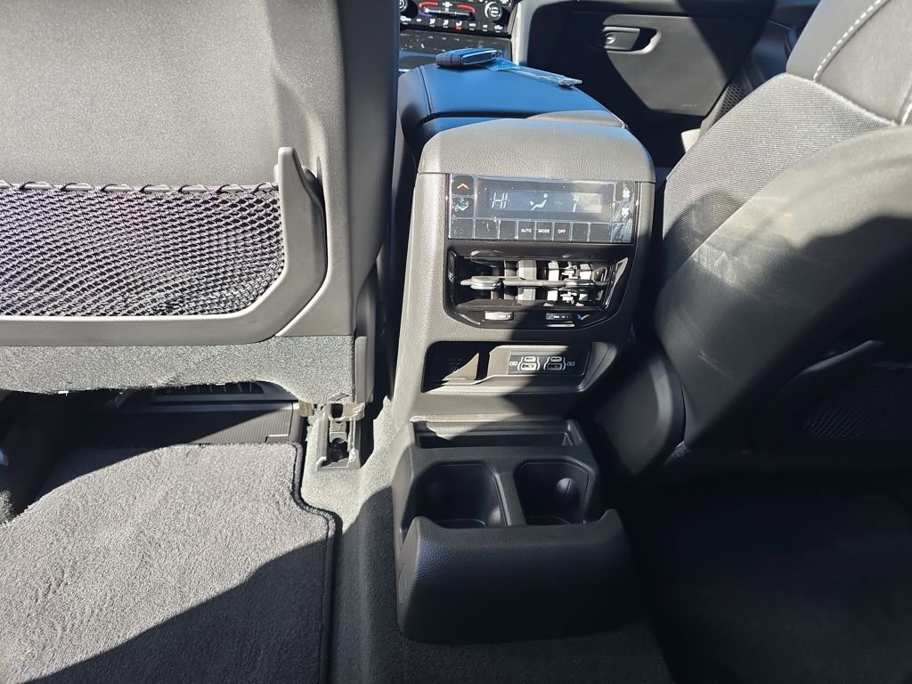 Used 2025 Jeep Grand Cherokee L Laredo image 26