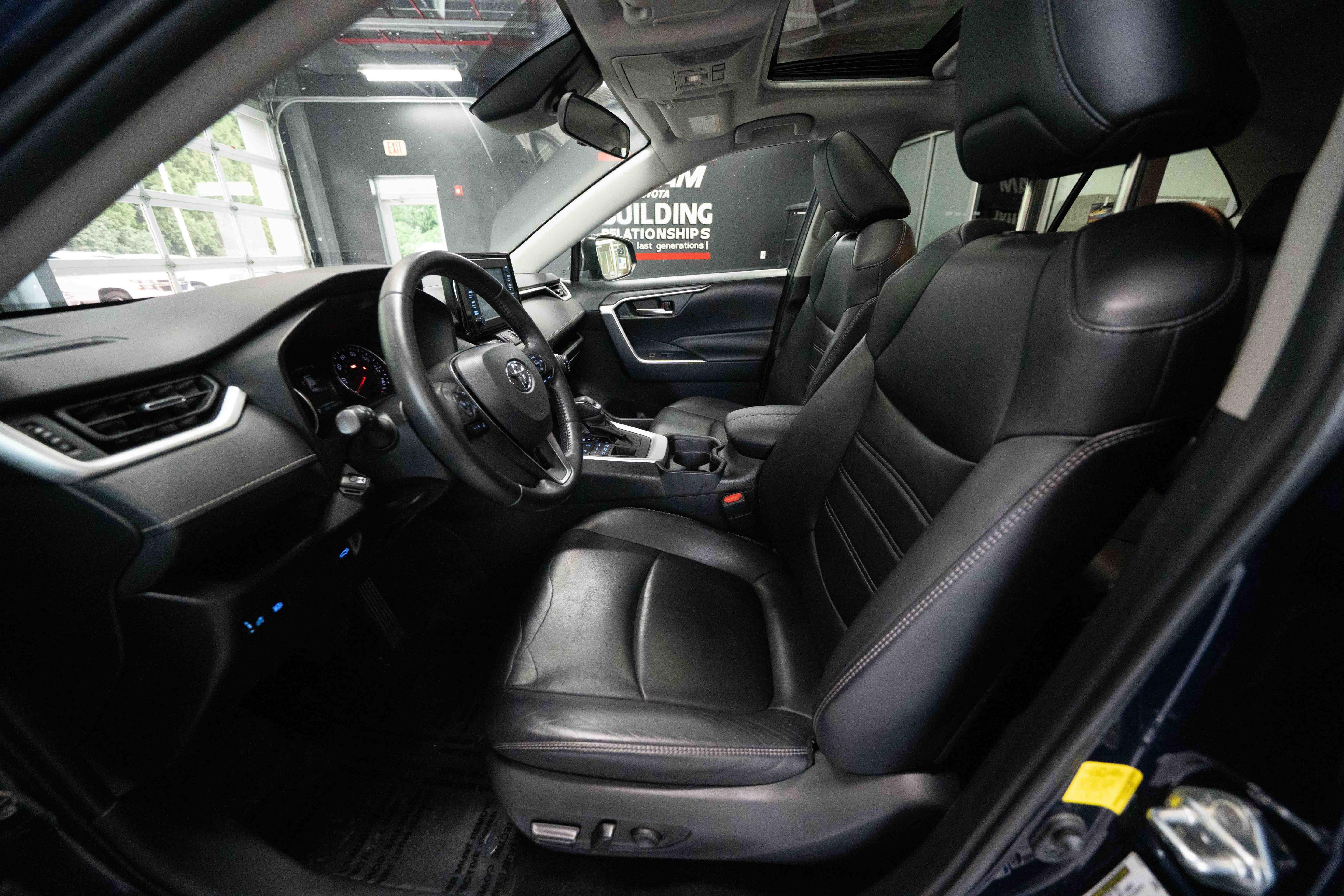 Used 2019 Toyota RAV4 XLE Premium w/ All Weather Liner Package AWD/4WD image 9