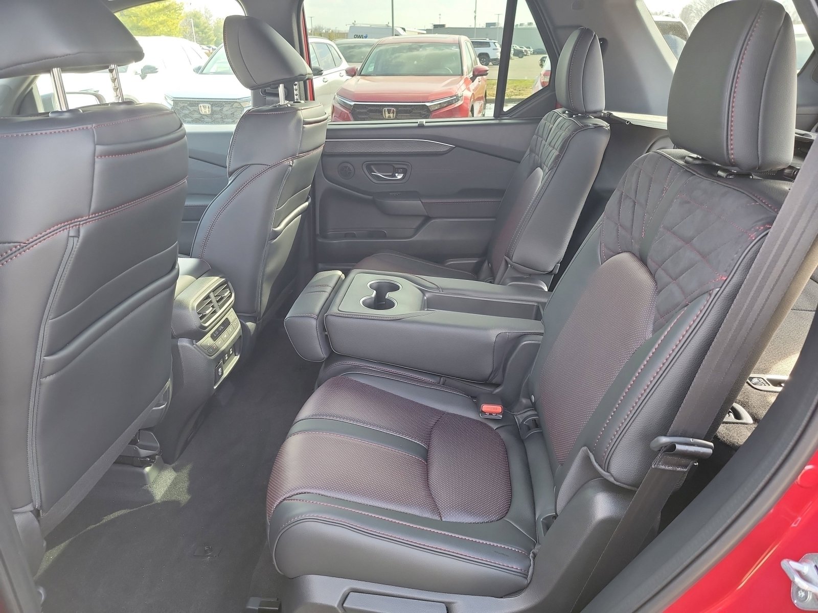 New 2026 Honda Pilot Black Edition image 28