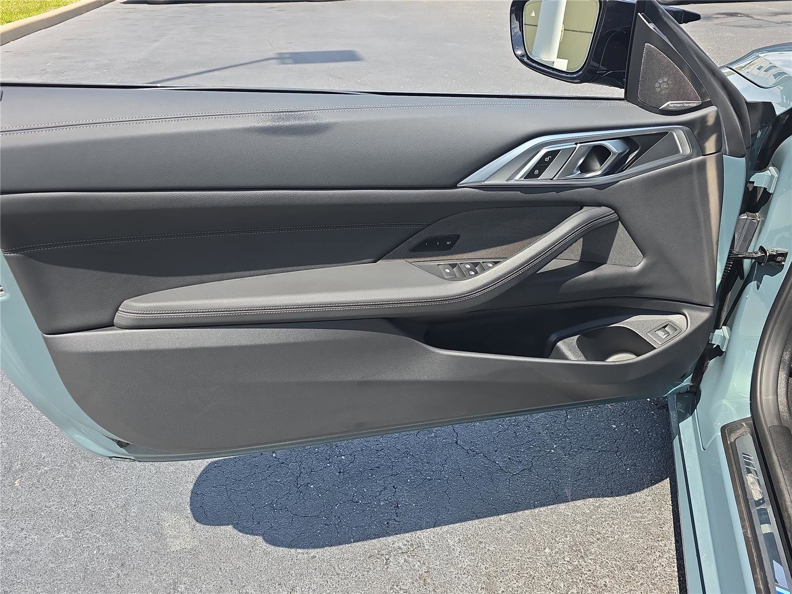 Used 2025 BMW M440i Convertible image 14