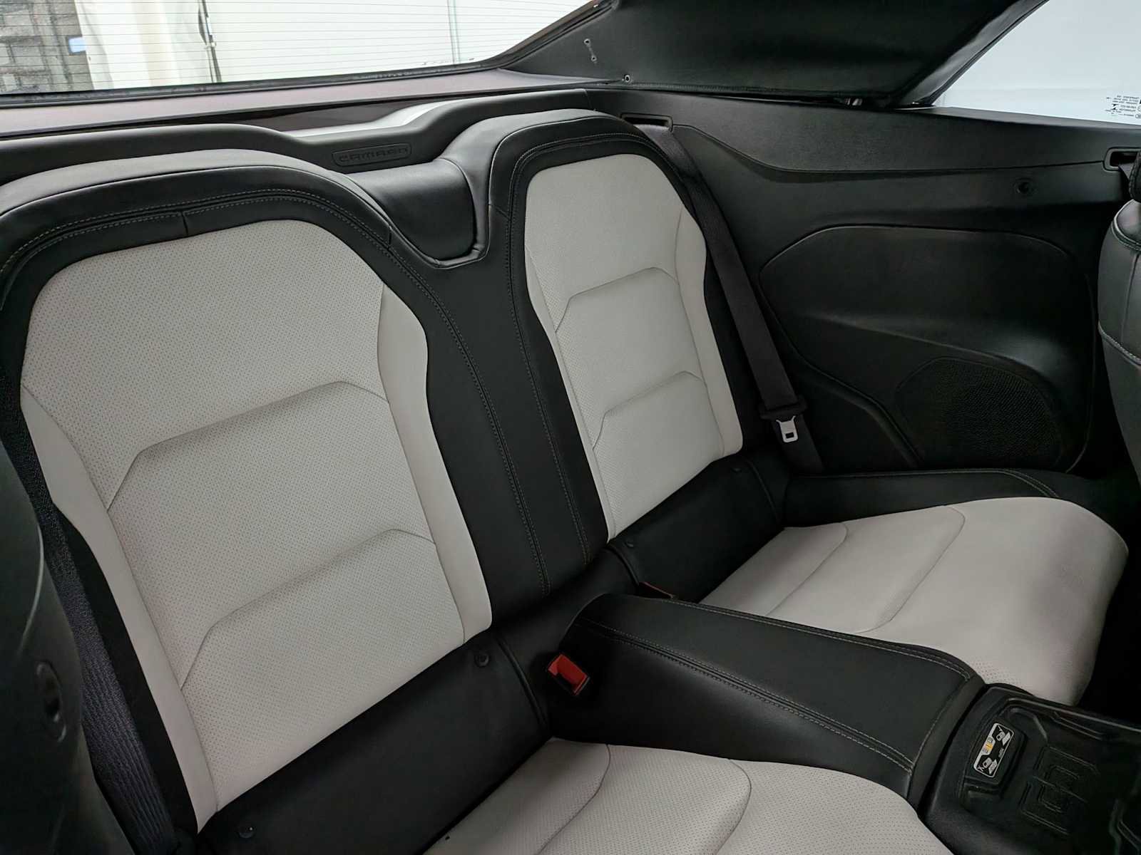 Used 2016 Chevrolet Camaro SS image 20