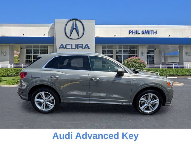 Used 2020 Audi Q3 2.0T Premium w/ Convenience Package AWD/4WD image 5