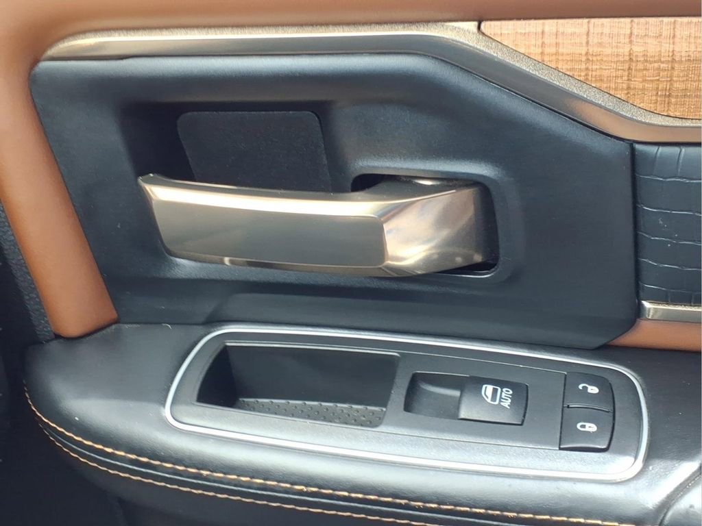 Used 2022 RAM 3500 Limited image 29