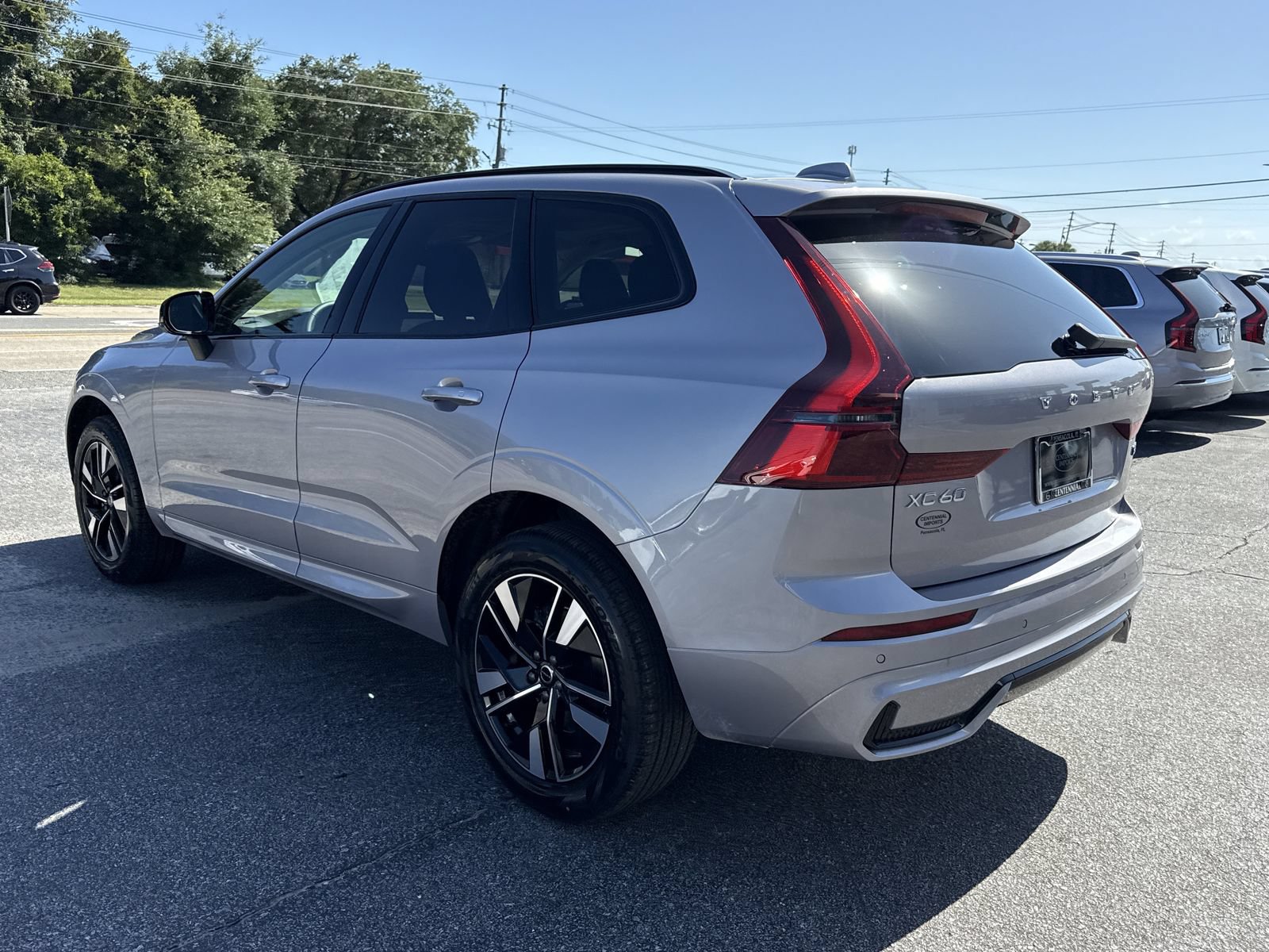 New 2026 Volvo XC60 B5 Core w/ Climate Package AWD/4WD image 3