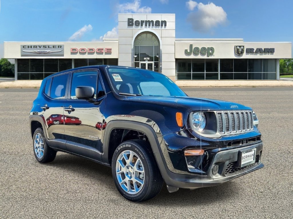Certified 2023 Jeep Renegade Latitude AWD/4WD image 2