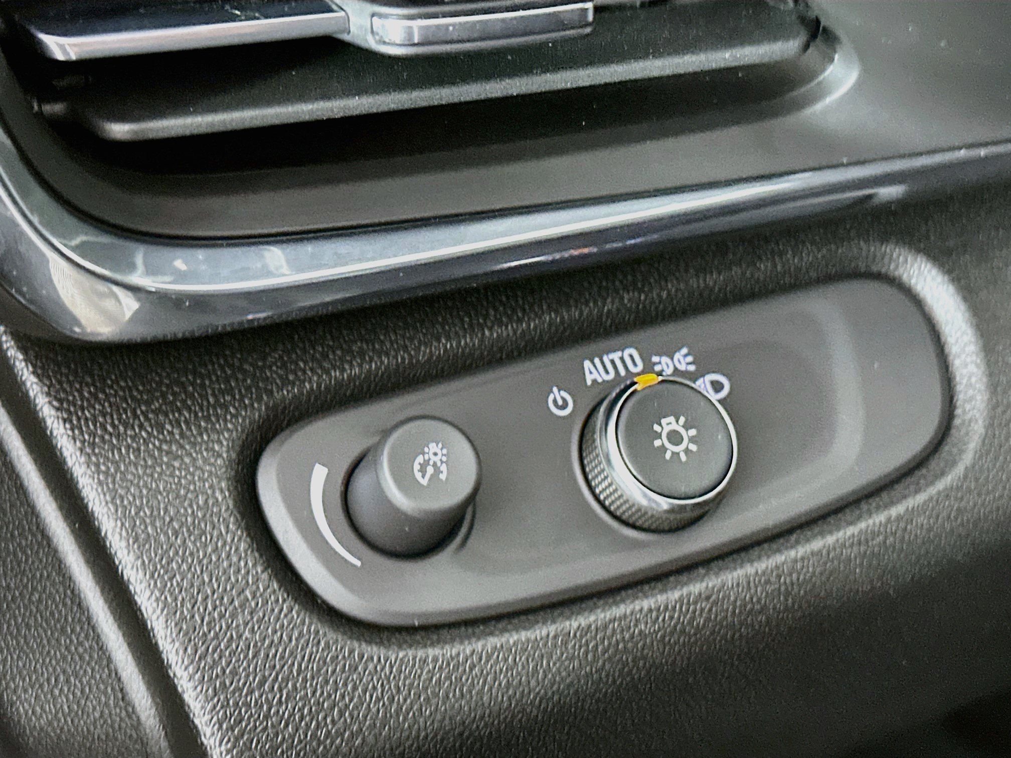 Used 2026 Buick Envista Preferred FWD image 16