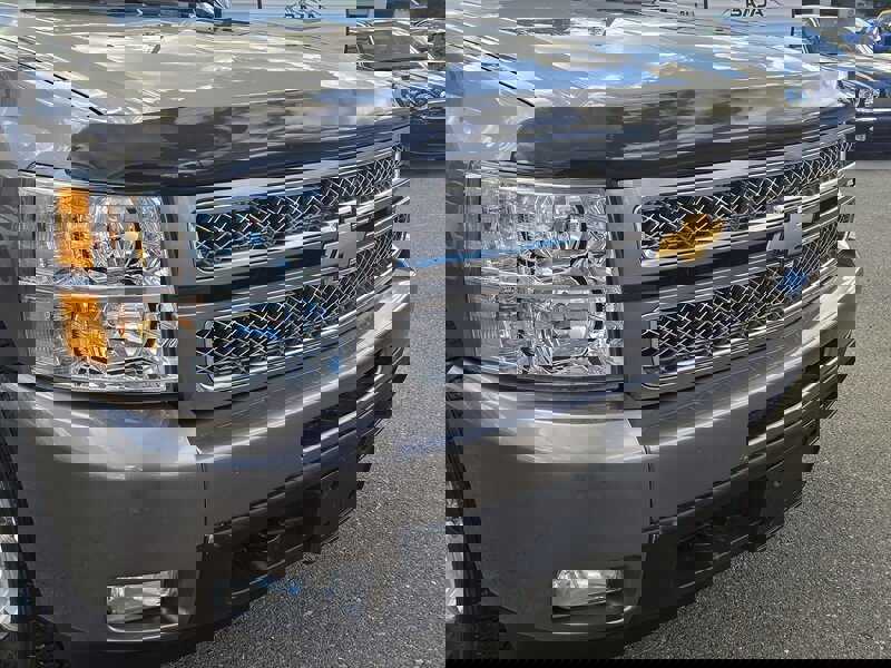 Used 2013 Chevrolet Silverado 1500 LTZ w/ LTZ Plus Package AWD/4WD image 11