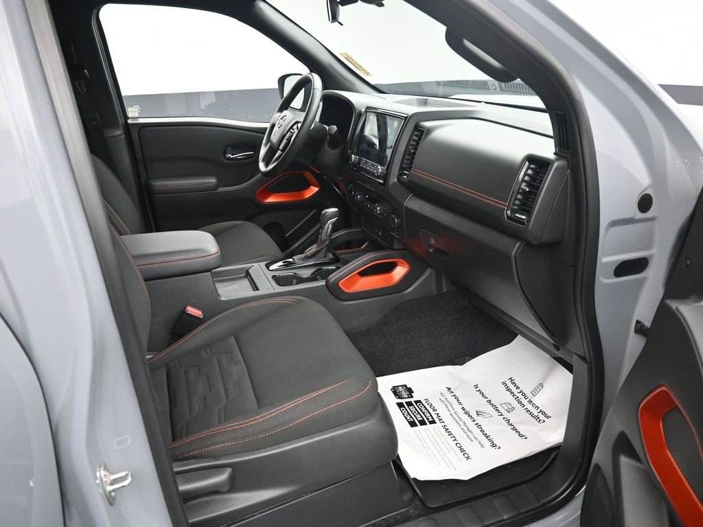 Used 2022 Nissan Frontier PRO-4X w/ Off-Road Protection Package image 12