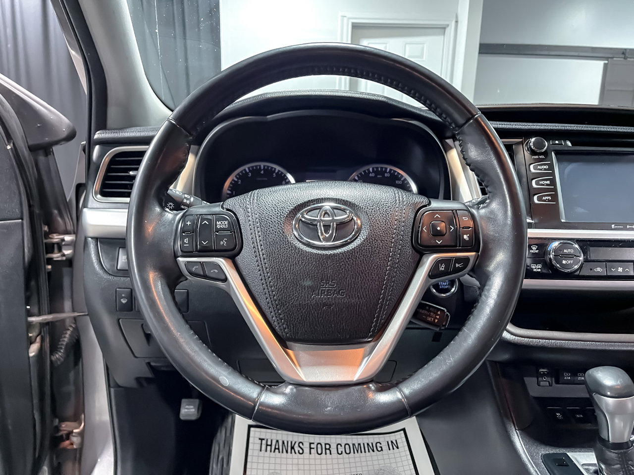 Used 2018 Toyota Highlander XLE image 23