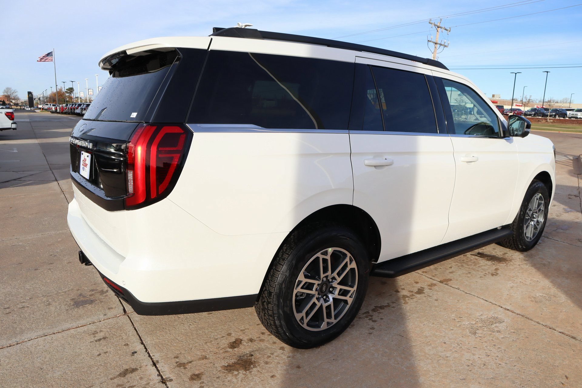 New 2025 Ford Expedition Active AWD/4WD image 25