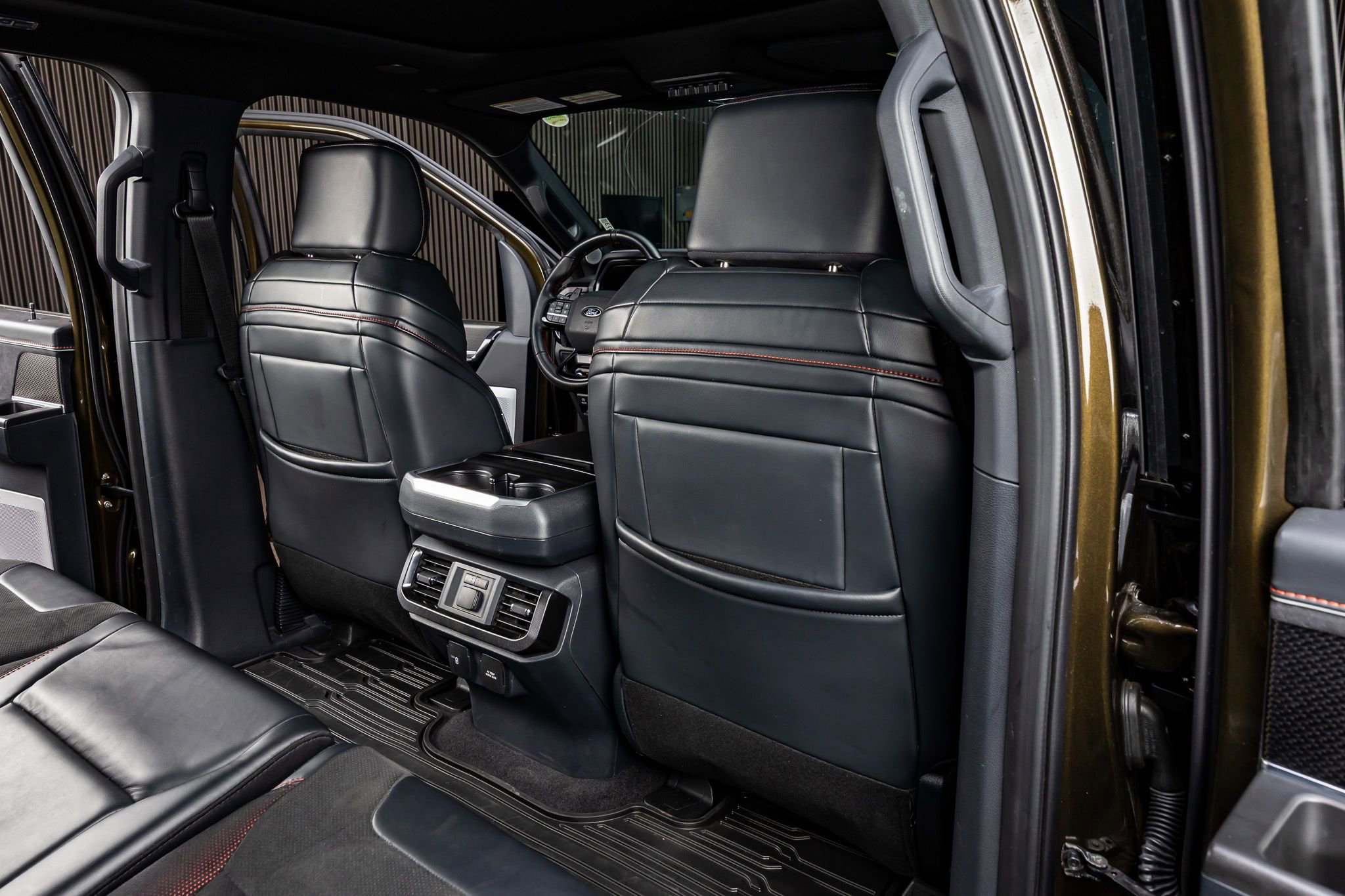 Used 2025 Ford F150 Raptor w/ Equipment Group 803A Raptor R image 30