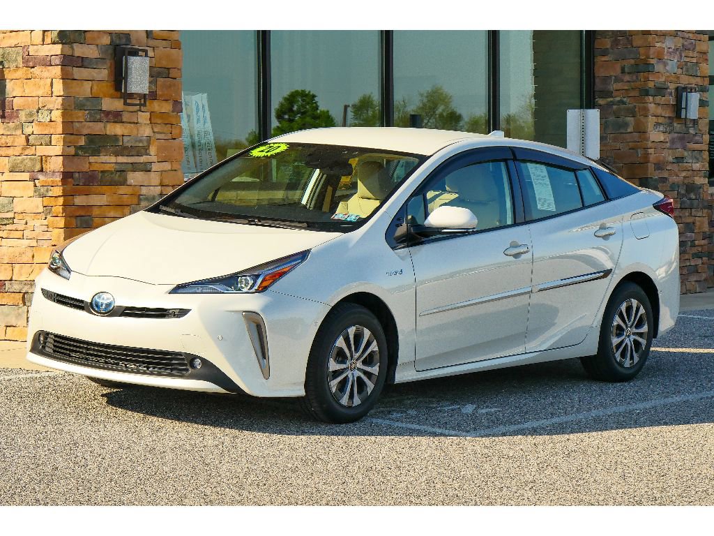 Used 2020 Toyota Prius XLE AWD/4WD image 7