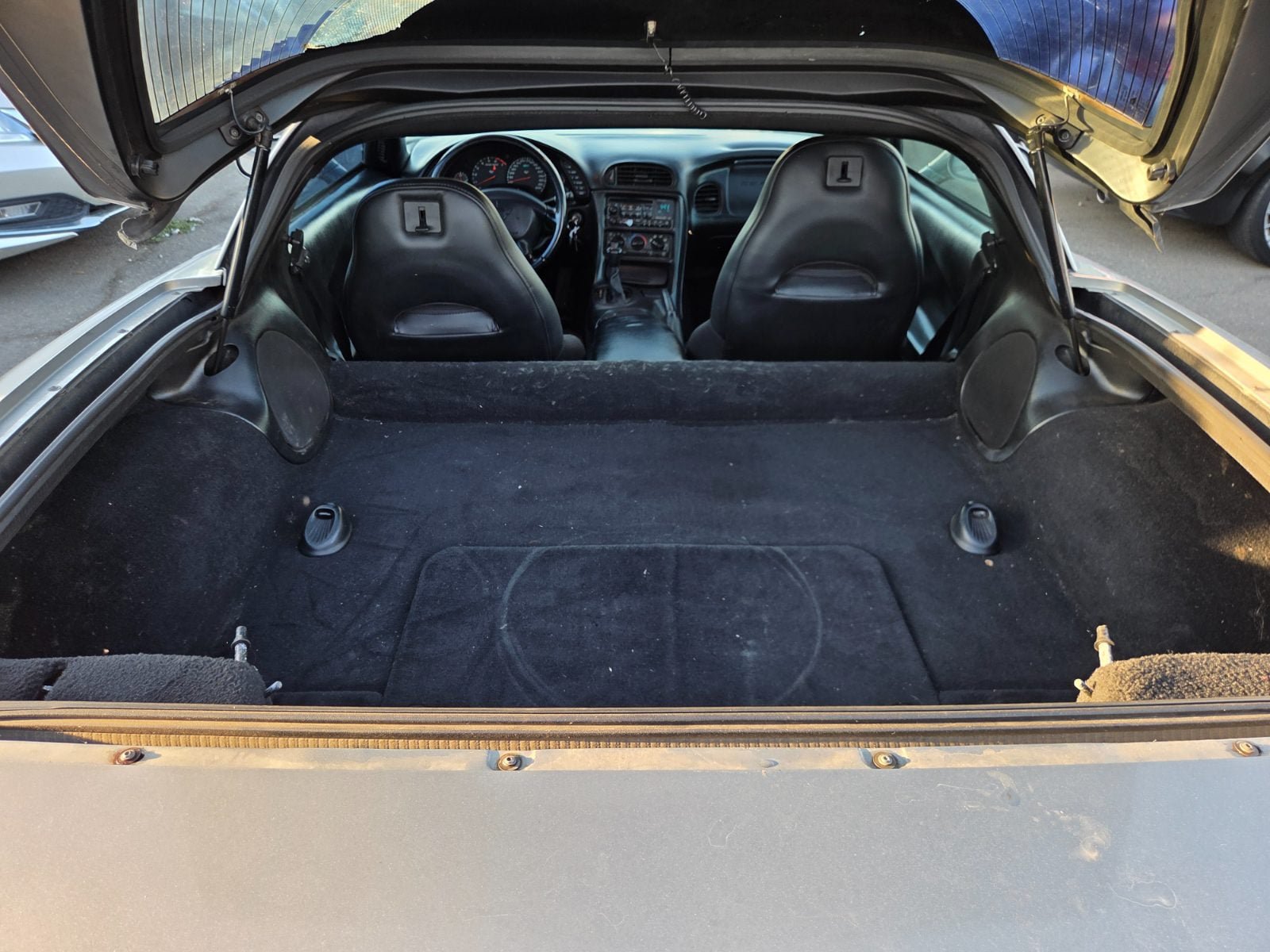 Used 2001 Chevrolet Corvette Coupe RWD image 10