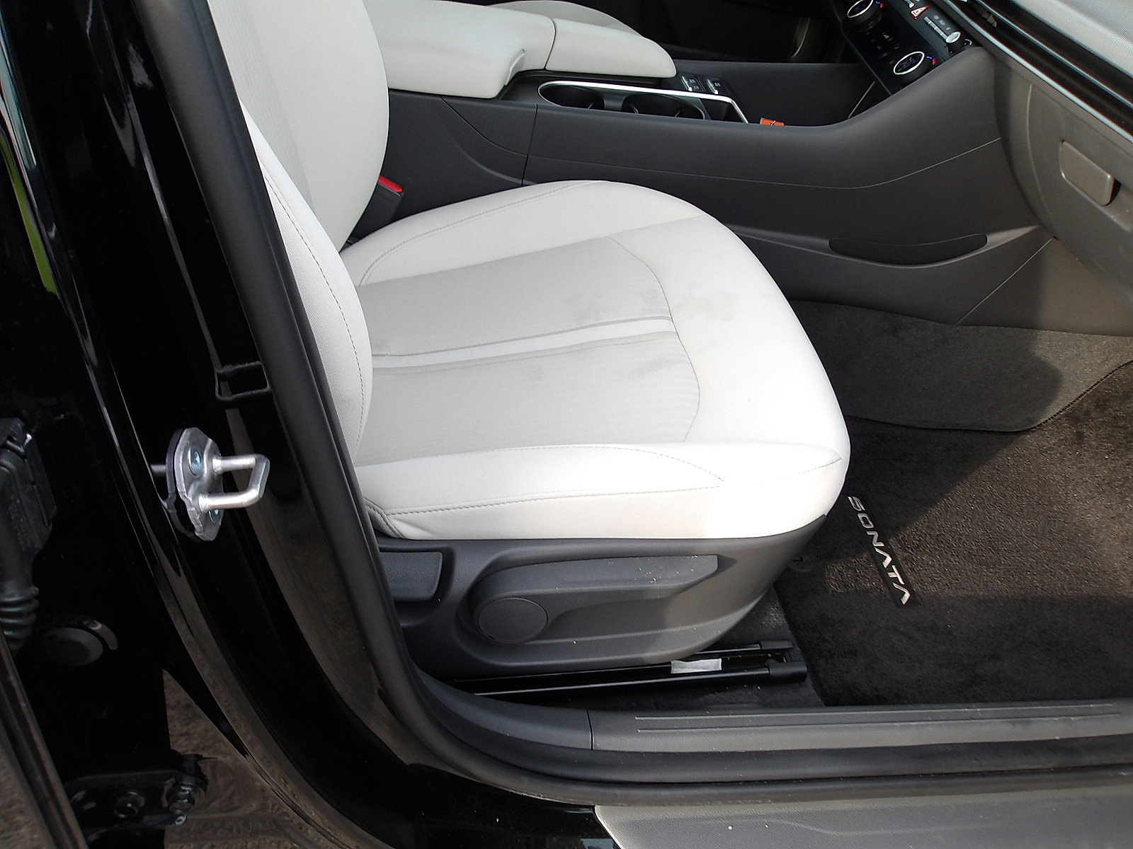 Certified 2024 Hyundai Sonata SEL image 9