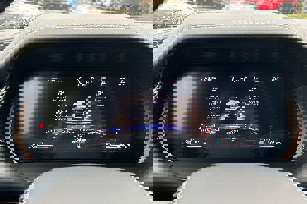 New 2025 Jeep Grand Cherokee Overland w/ Adv Protech Group III image 25