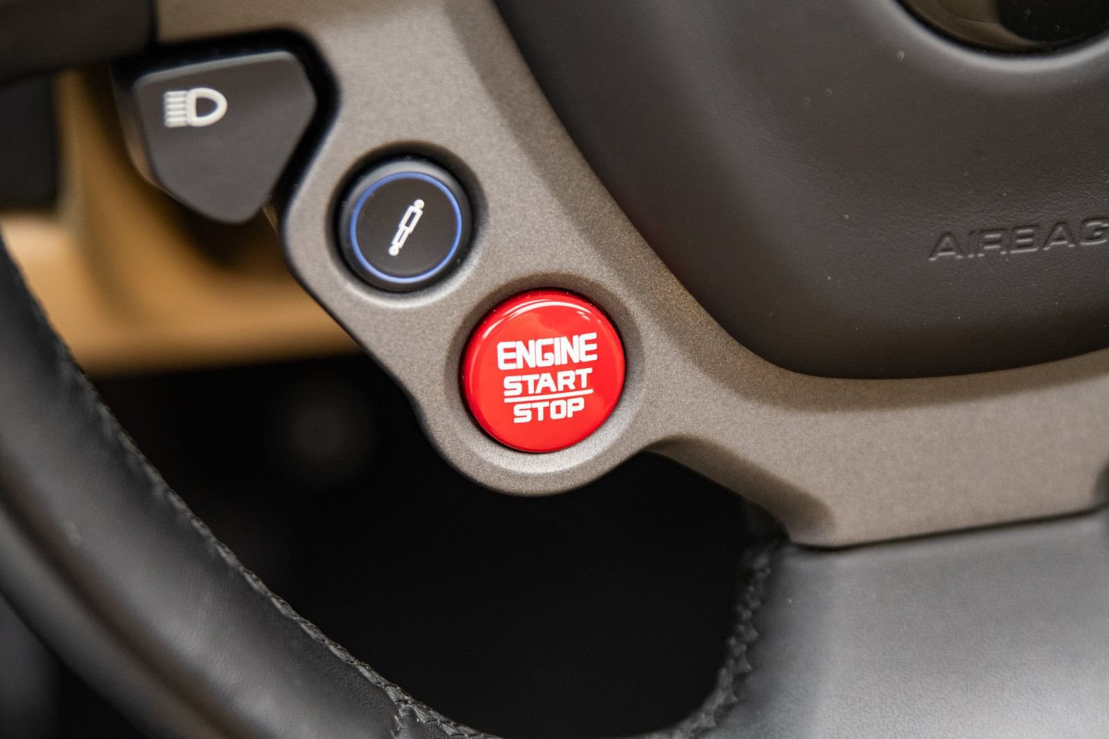 Used 2018 Ferrari 488 Spider RWD image 25