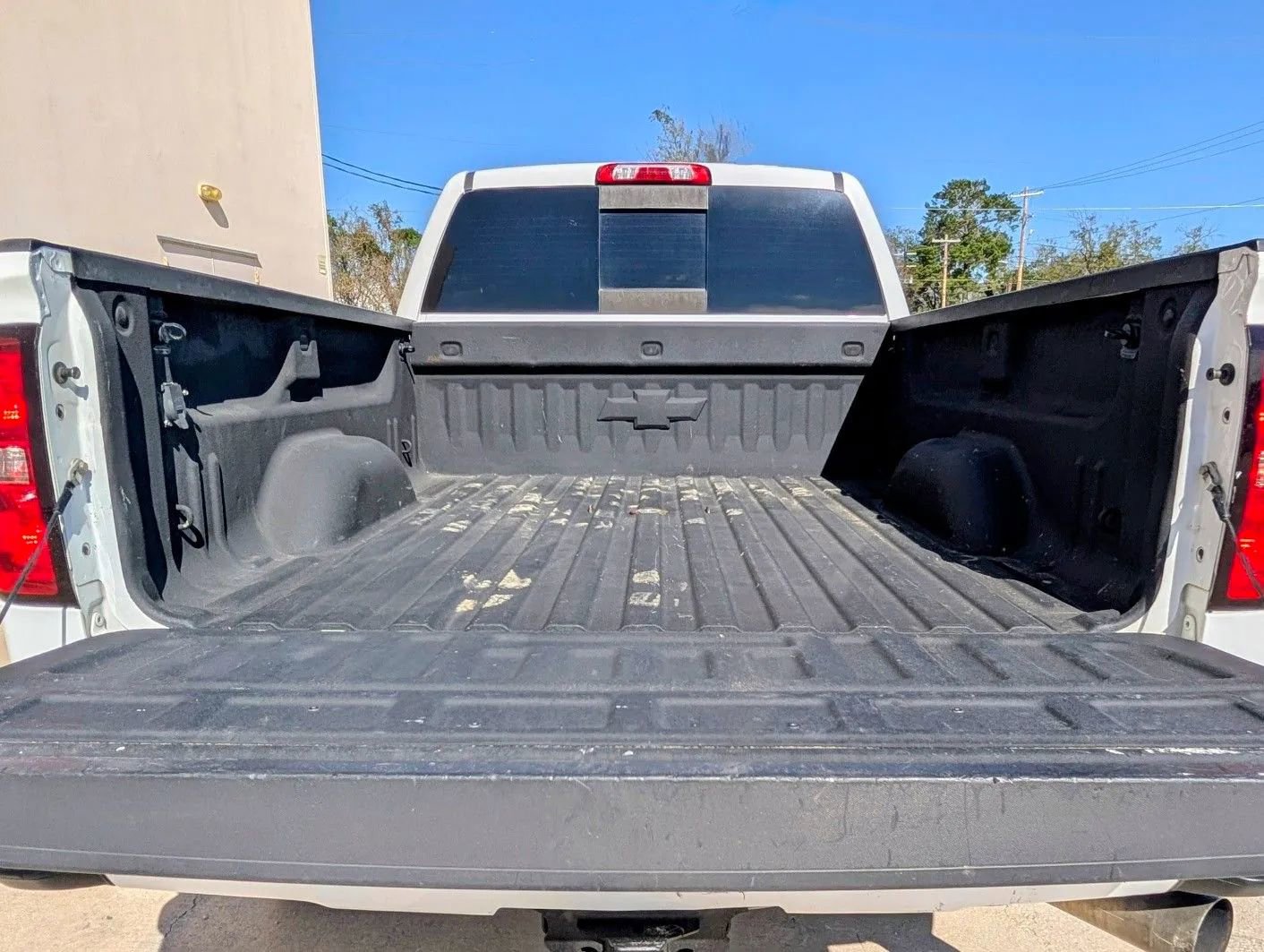 Used 2016 Chevrolet Silverado 2500 High Country w/ Duramax Plus Package image 10