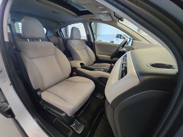 Used 2018 Honda HR-V EX image 29