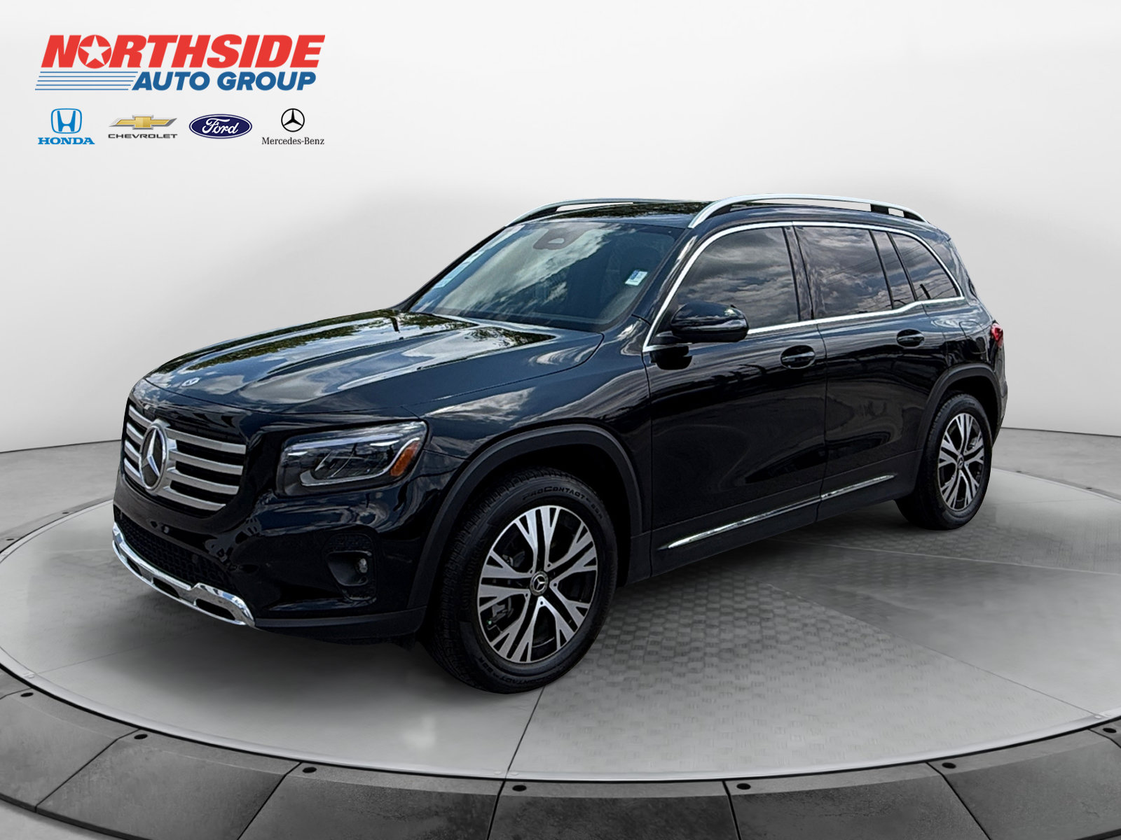 Used 2026 Mercedes-Benz GLB 250 image 3