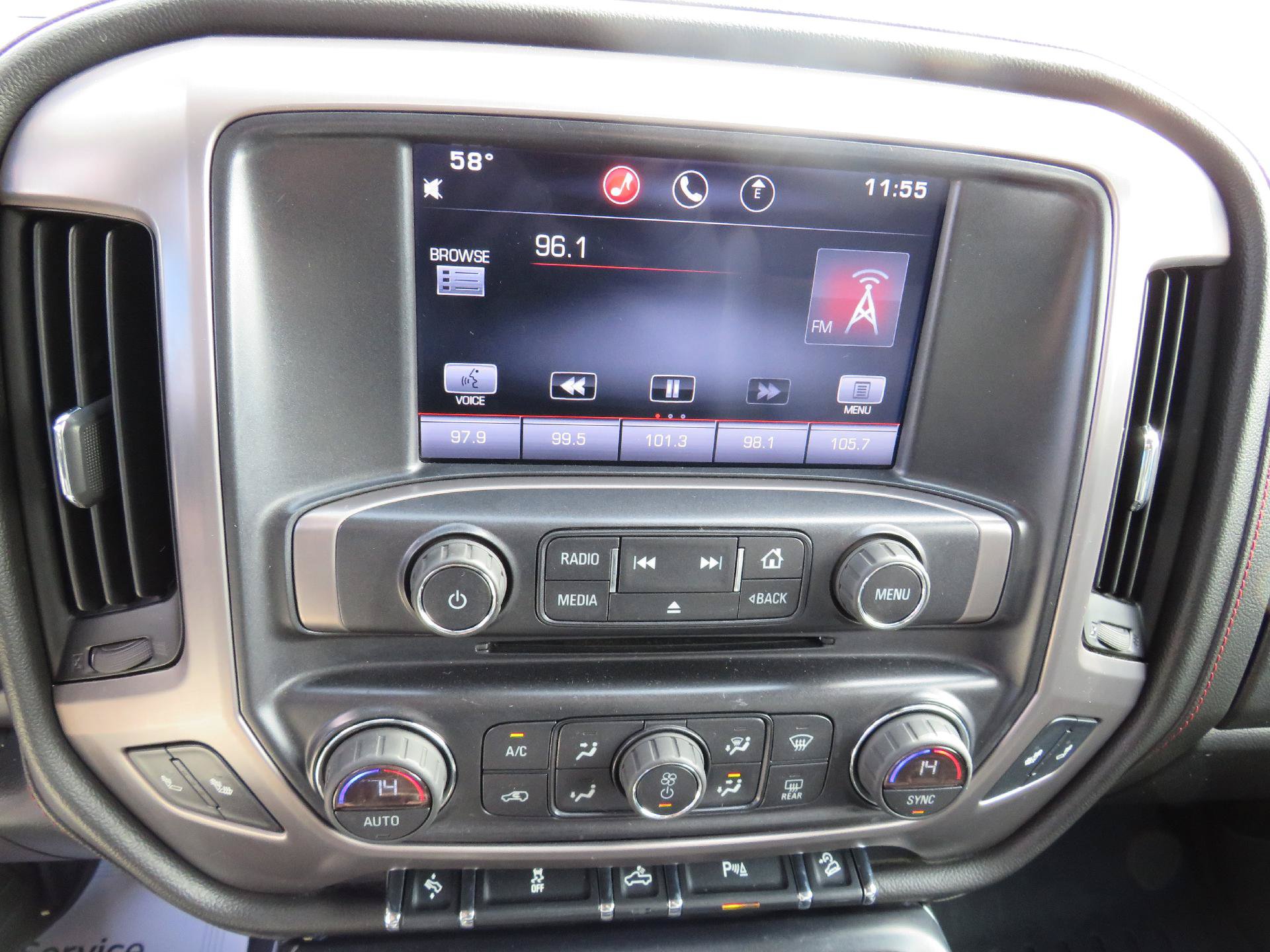 Used 2015 GMC Sierra 1500 SLT w/ All-Terrain Package AWD/4WD image 5