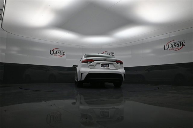 Used 2024 Toyota Corolla LE image 30