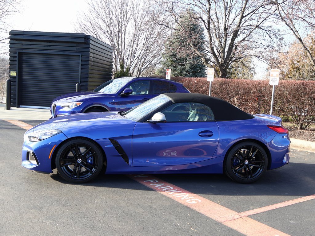 Used 2024 BMW Z4 M40i w/ Premium Package image 11