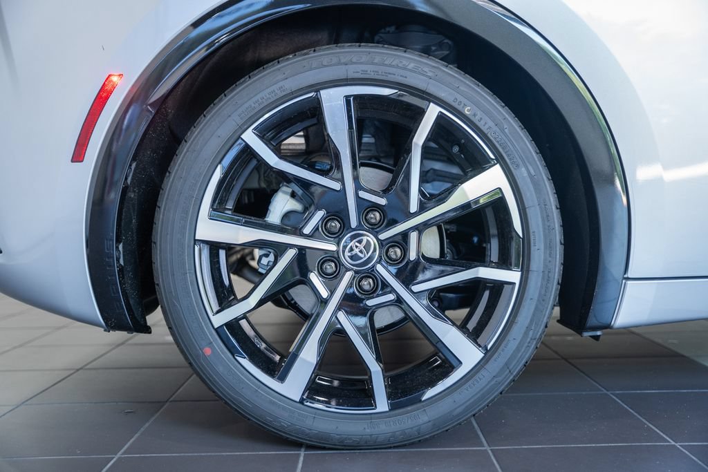 New 2026 Toyota Prius Plug-In Hybrid FWD image 16