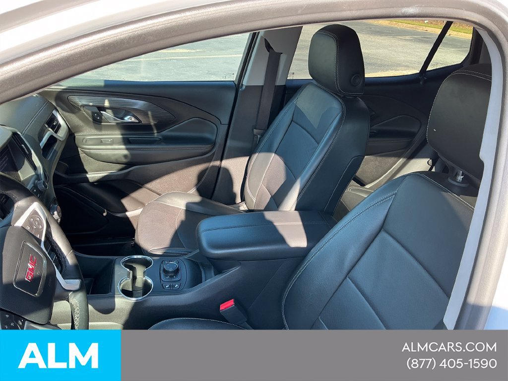 Used 2024 GMC Terrain SLT w/ Elevation Edition AWD/4WD image 13