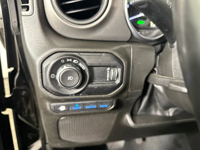 Used 2023 Jeep Wrangler Unlimited w/ Cold Weather Group image 18