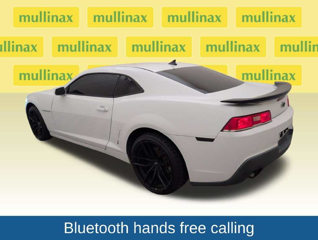 Used 2015 Chevrolet Camaro LS RWD image 8