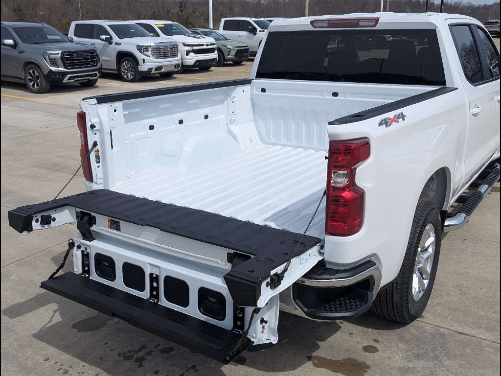 New 2026 Chevrolet Silverado 1500 LT AWD/4WD image 13