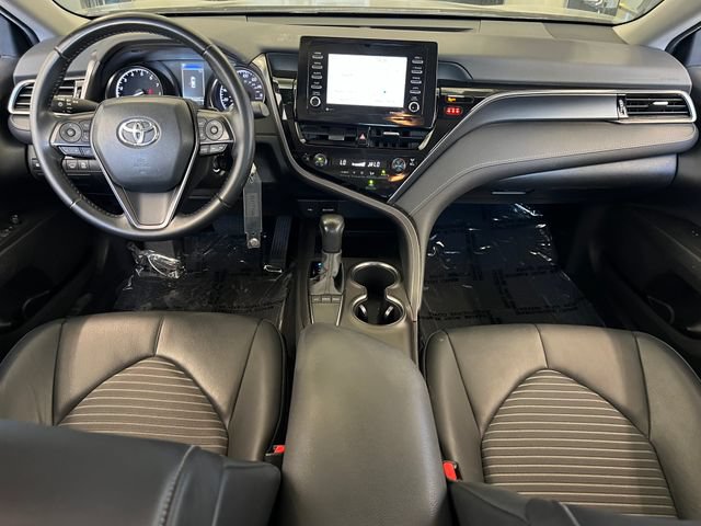 Used 2022 Toyota Camry SE FWD image 32