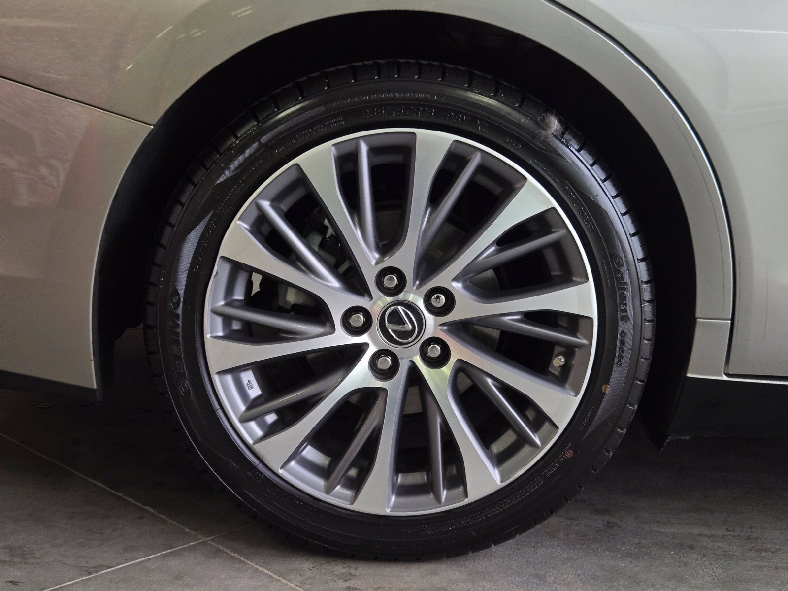 Used 2021 Lexus ES 350 w/ Premium Package FWD image 7