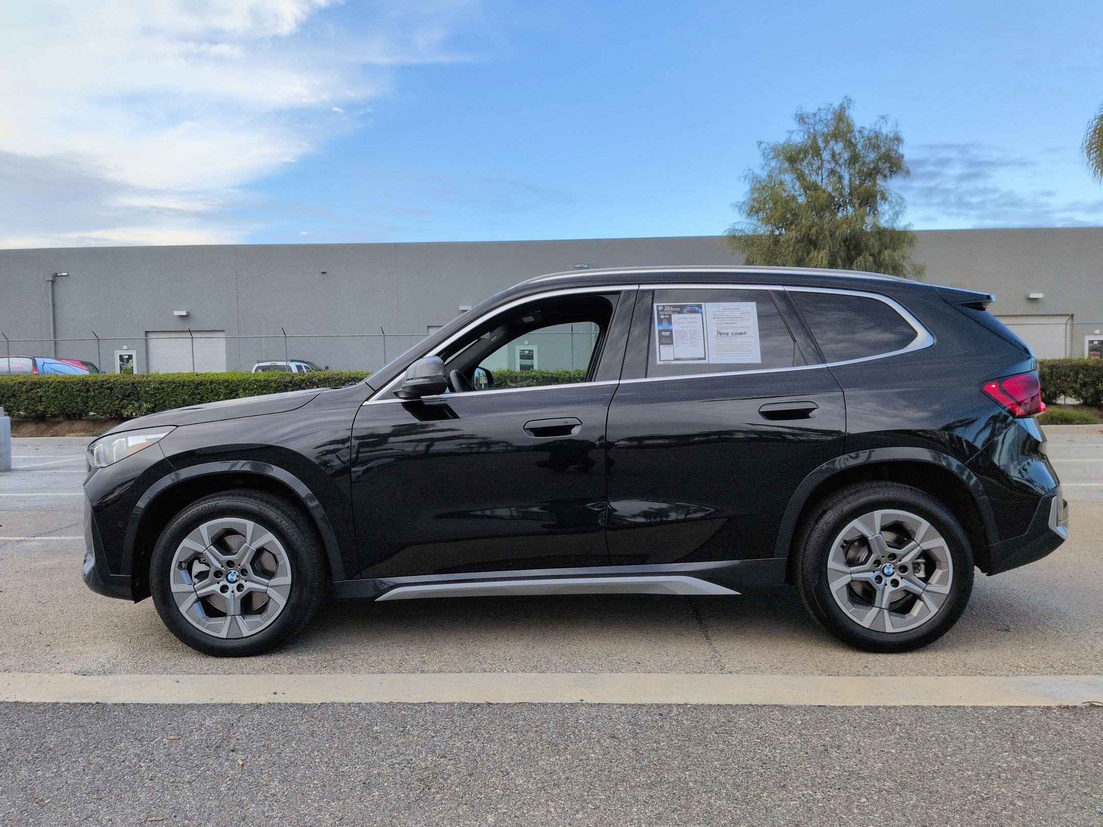 Used 2025 BMW X1 xDrive28i w/ Convenience Package AWD/4WD image 7