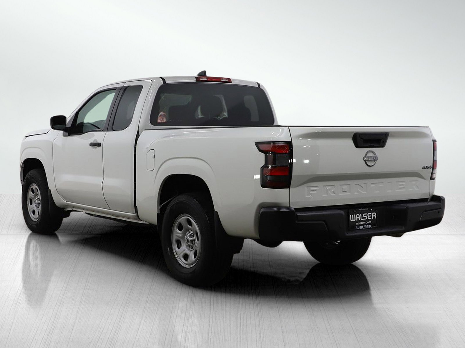 Used 2024 Nissan Frontier S w/ Technology Package image 3