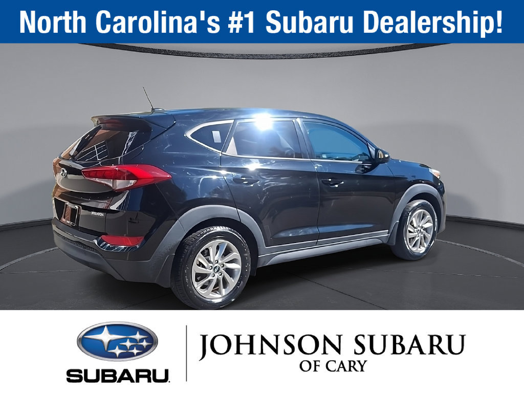 Used 2017 Hyundai Tucson SE w/ Cargo Package FWD image 4