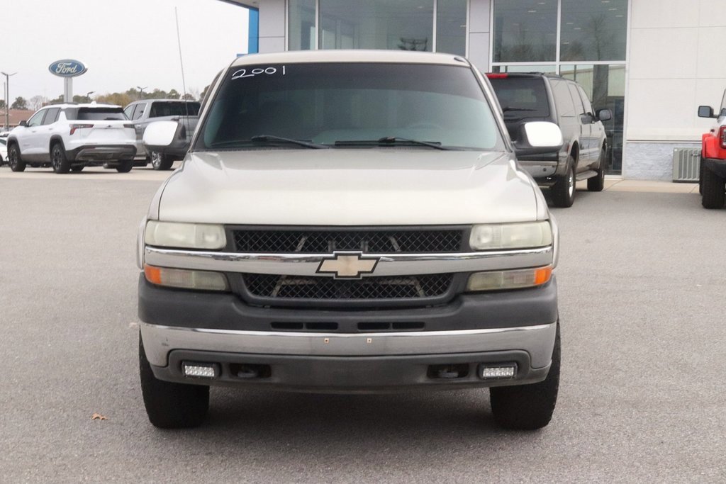 Used 2001 Chevrolet Silverado 2500 LS w/ Off-Road Skid Plate Pkg image 2