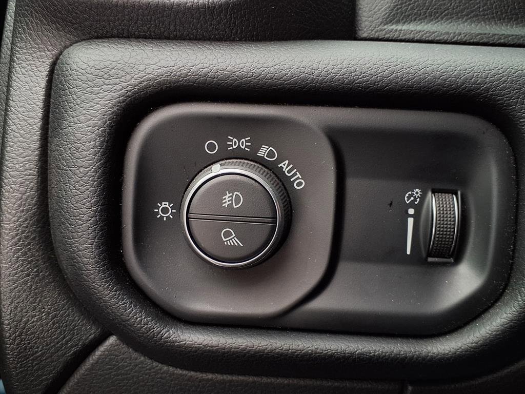 Used 2024 RAM 2500 Big Horn w/ Bed Utility Group image 28