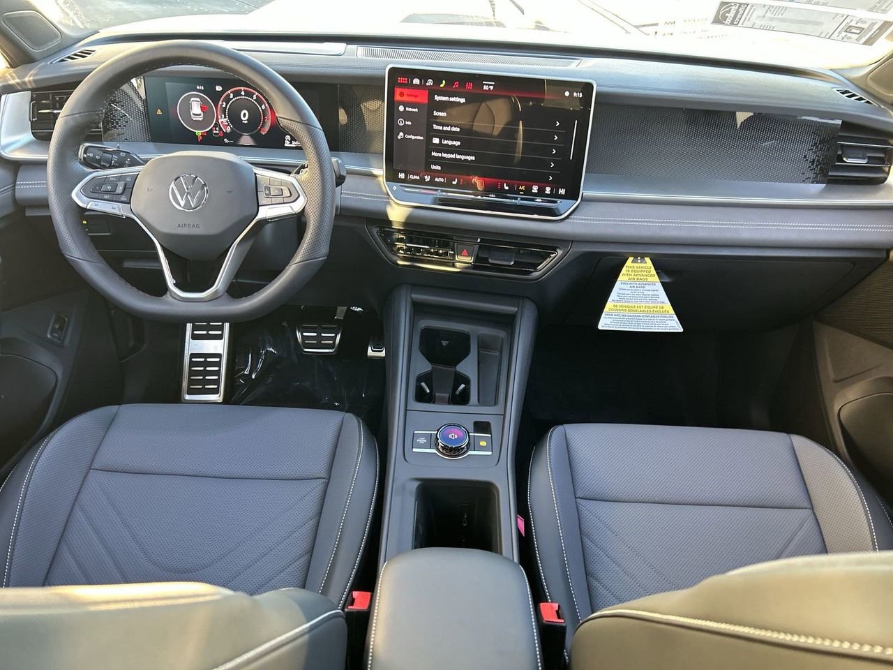 New 2026 Volkswagen Tiguan SE R-Line image 11