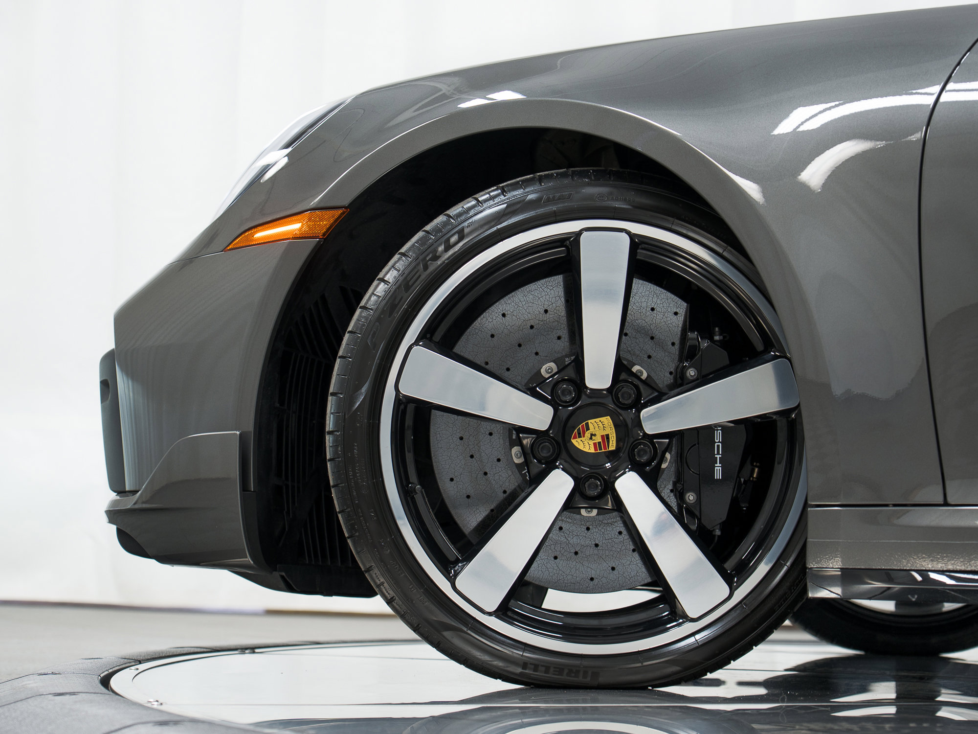 Certified 2022 Porsche 911 Turbo S AWD/4WD image 44