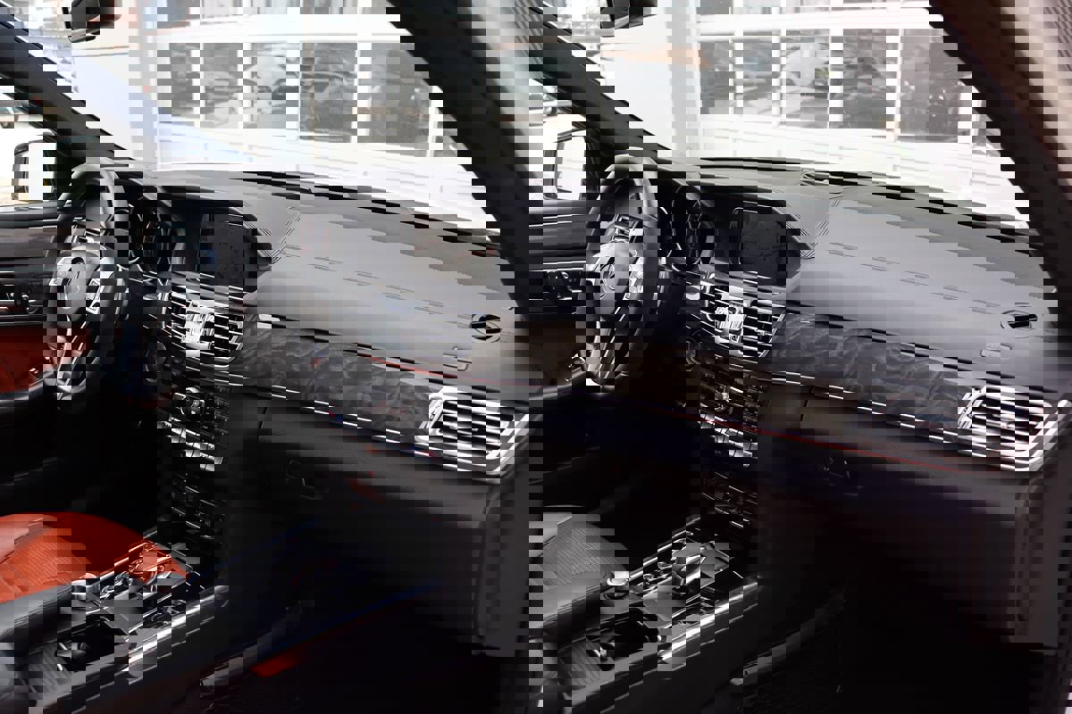 Used 2014 Mercedes-Benz E 63 AMG S-Model image 17