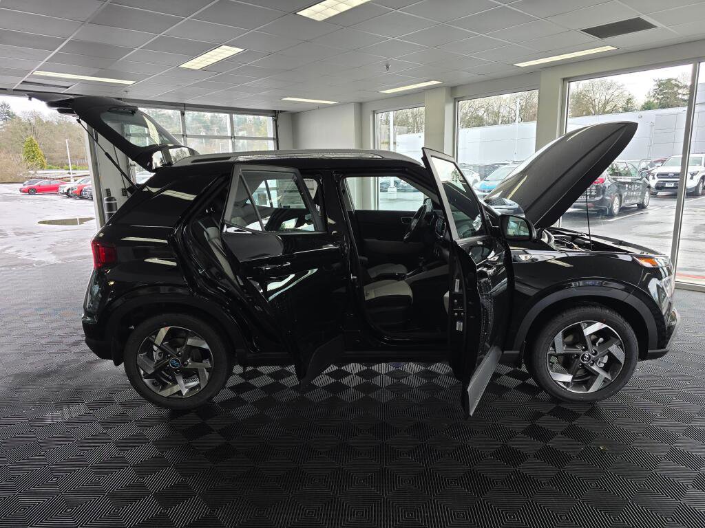 New 2026 Hyundai Venue SEL image 17