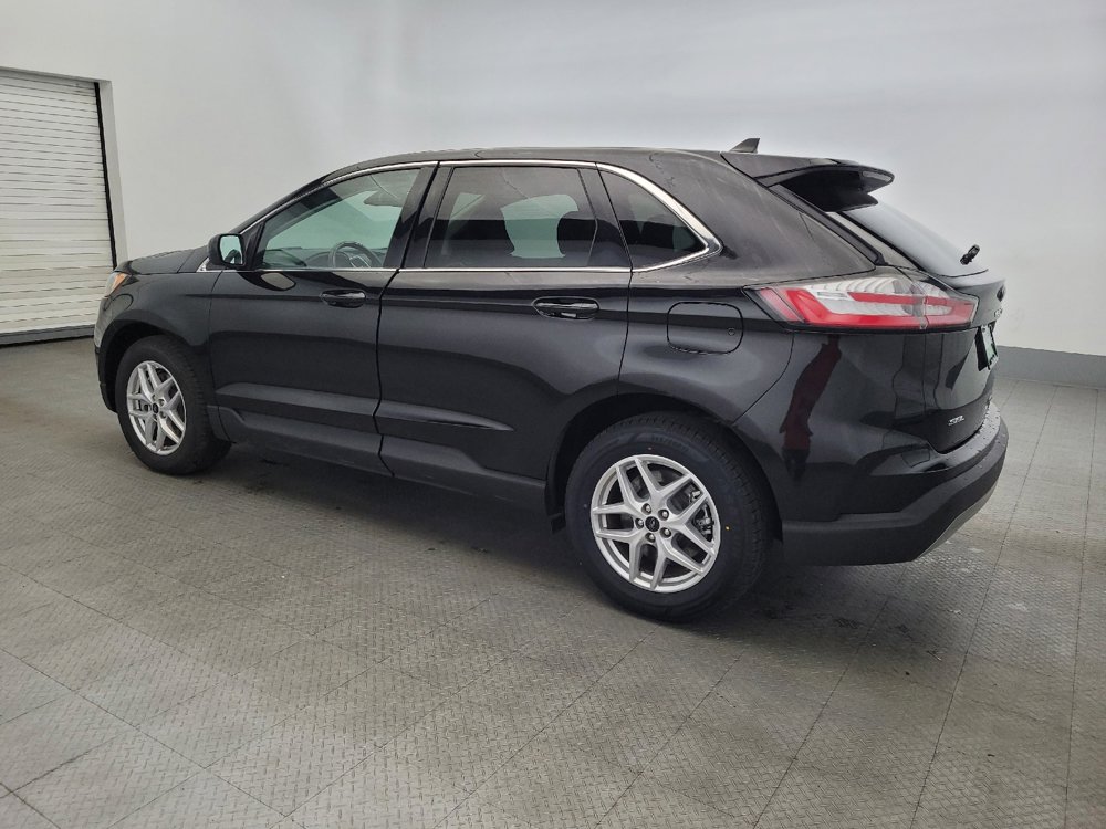 Used 2024 Ford Edge SEL image 3