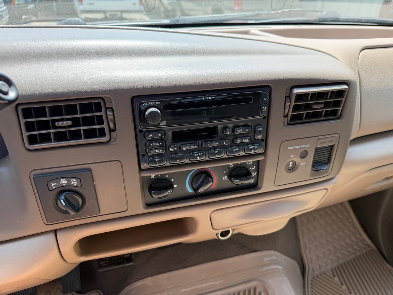 Used 1999 Ford F250 XLT AWD/4WD image 5