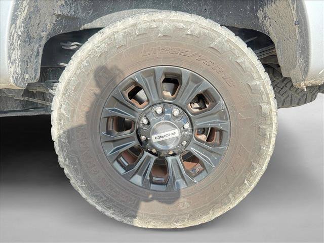 Used 2022 Ford F350 Lariat w/ Tremor Off-Road Package AWD/4WD image 22