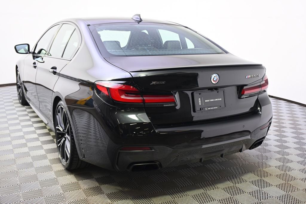 Used 2022 BMW M550i xDrive w/ Dynamic Handling Package image 4