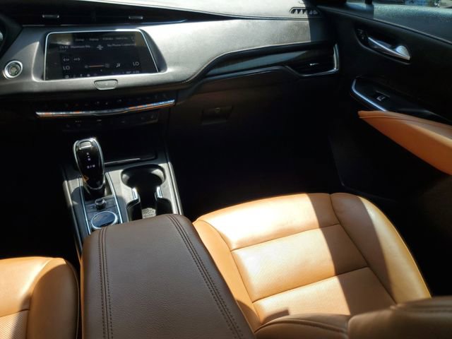 Certified 2023 Cadillac XT4 Premium Luxury FWD image 14