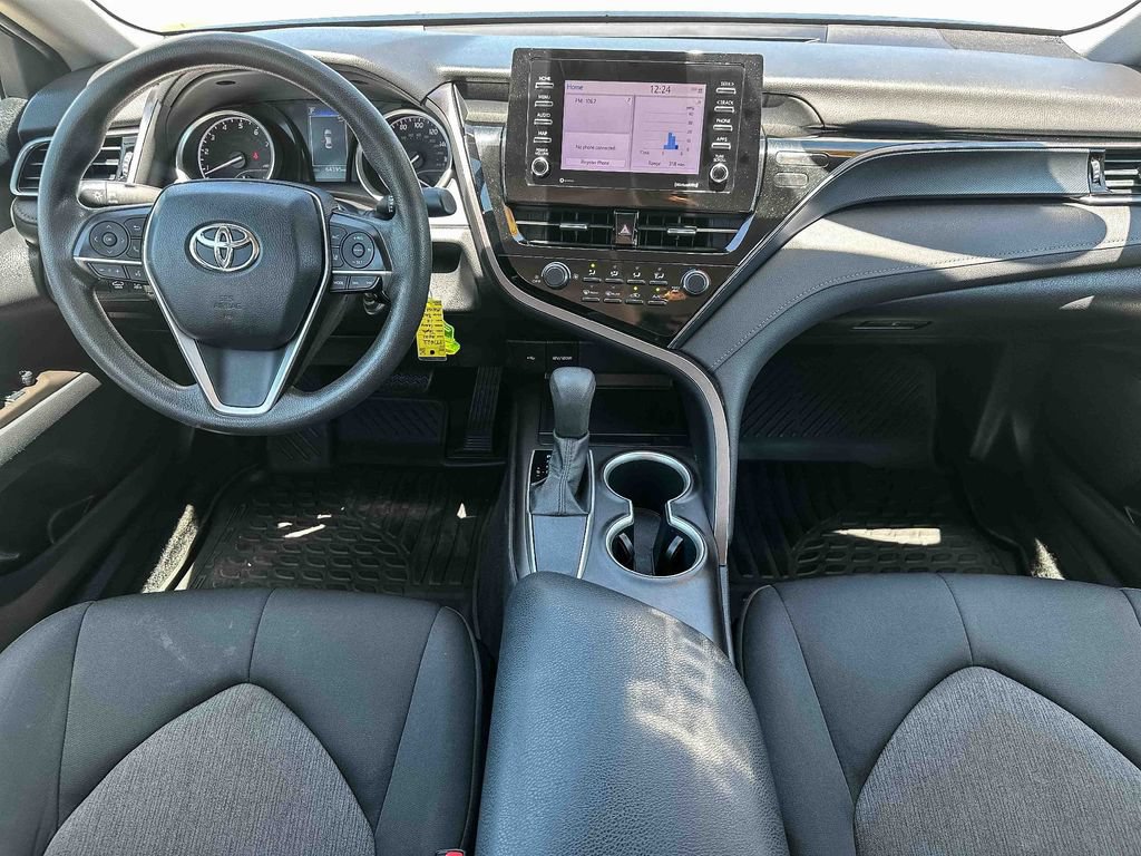 Used 2021 Toyota Camry LE FWD image 11